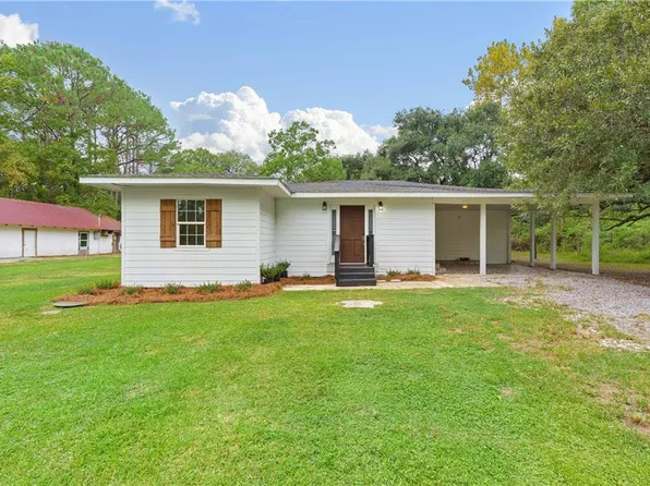 15120 Zirlott Rd, Coden, AL 36523
