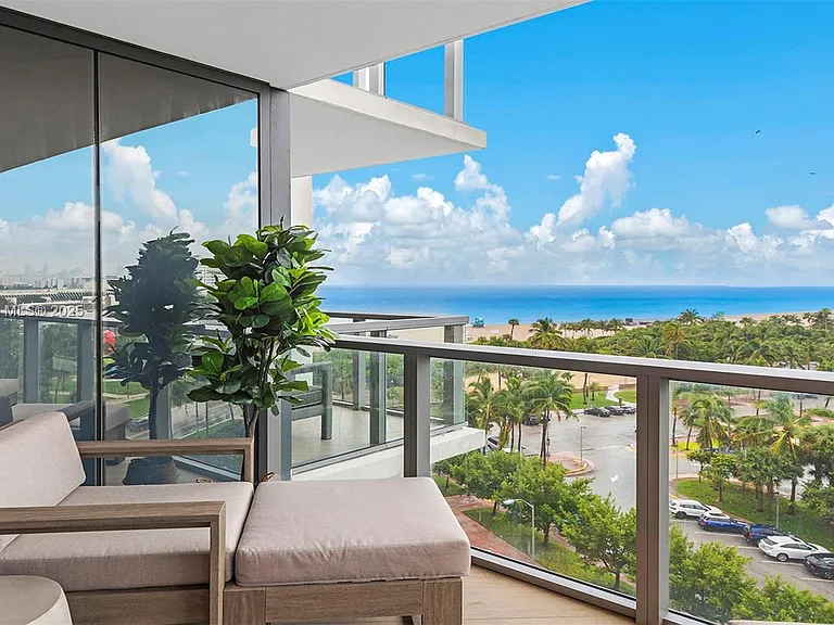 2201 Collins Ave #804 — Photo 7