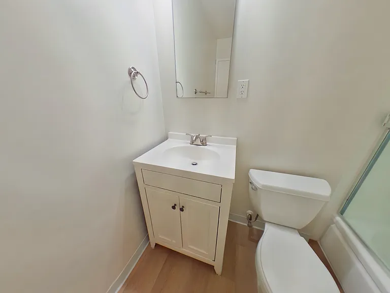22 Coleman Pl #17 — Photo 13
