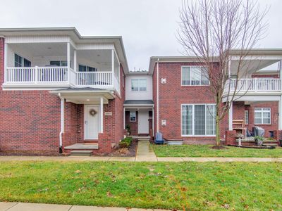 6981 Boulder Pointe Dr, Washington, MI, 48094