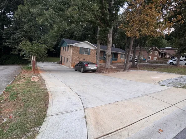 5911 Kay Dr #B, Norcross, GA 30093