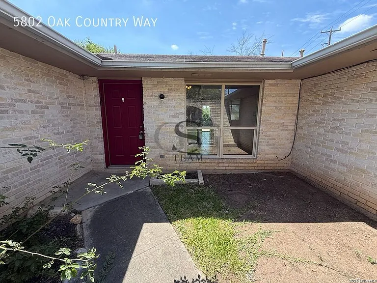 5802 Oak Country Way — Photo 3