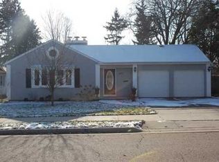 401 Clarendon Rd, East Lansing, MI 48823