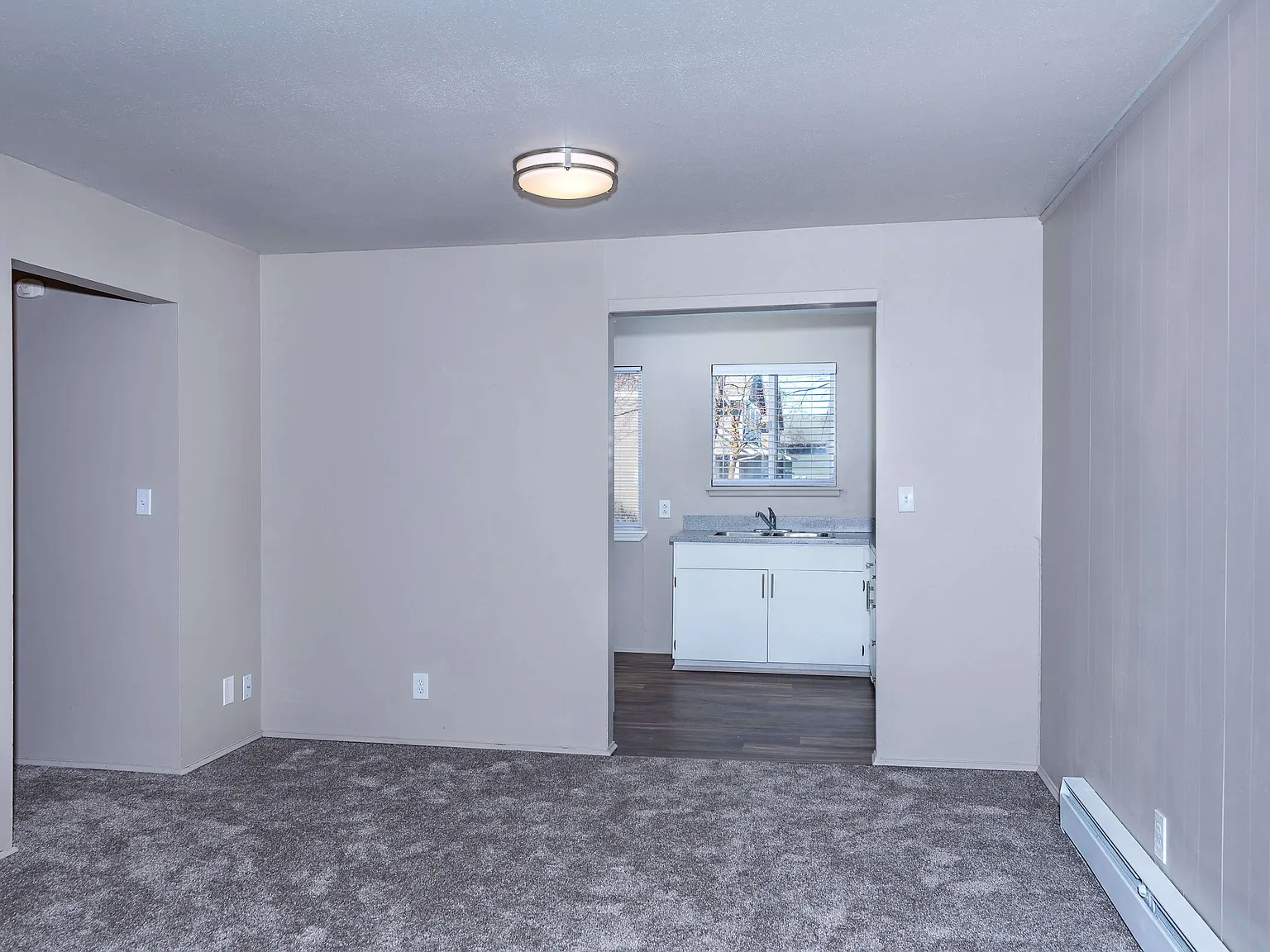 The Den — Photo 2