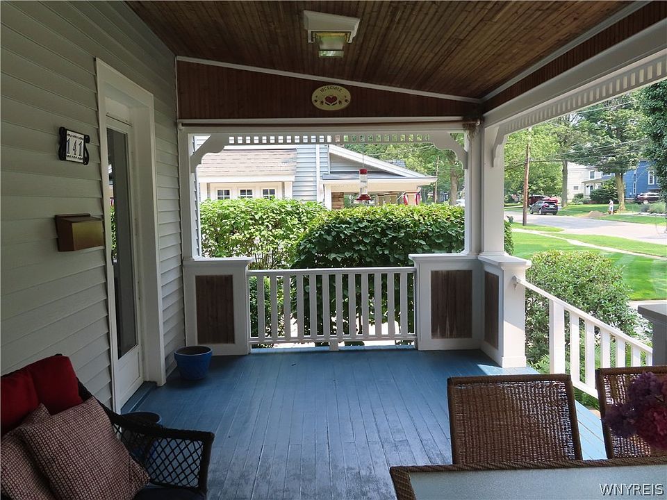 141 Maple Ave, Hamburg, NY 14075 Zillow