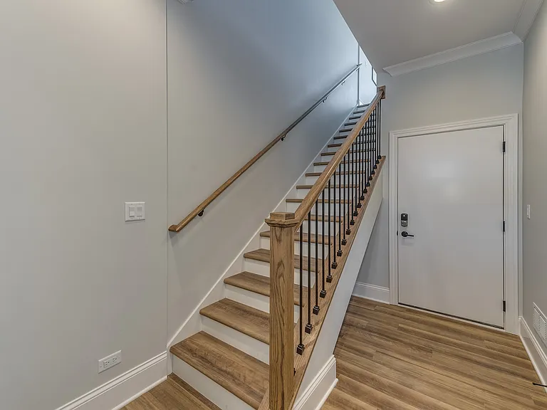 Eldridge Townhomes — Photo 15