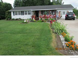 10700 Mill Rd, Lyndonville, NY 14098
