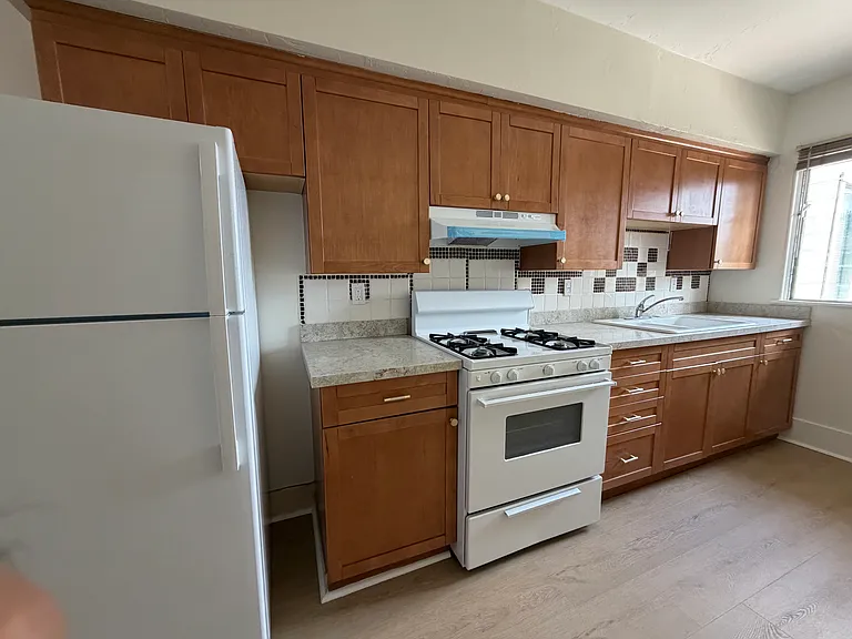 2473 Market St #7 — Photo 9