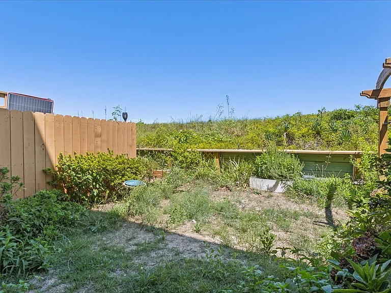 2100 E Ocean View Ave #20 — Photo 38