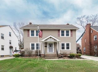3566 Grosvenor Rd, Cleveland Heights, OH 44118