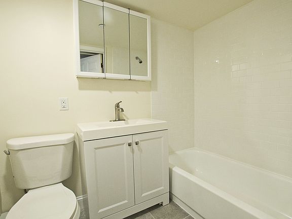 3rd image of 501 E Broadway APT 1