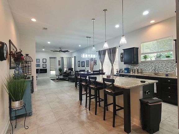 3rd image of 2158 Wyatt Way