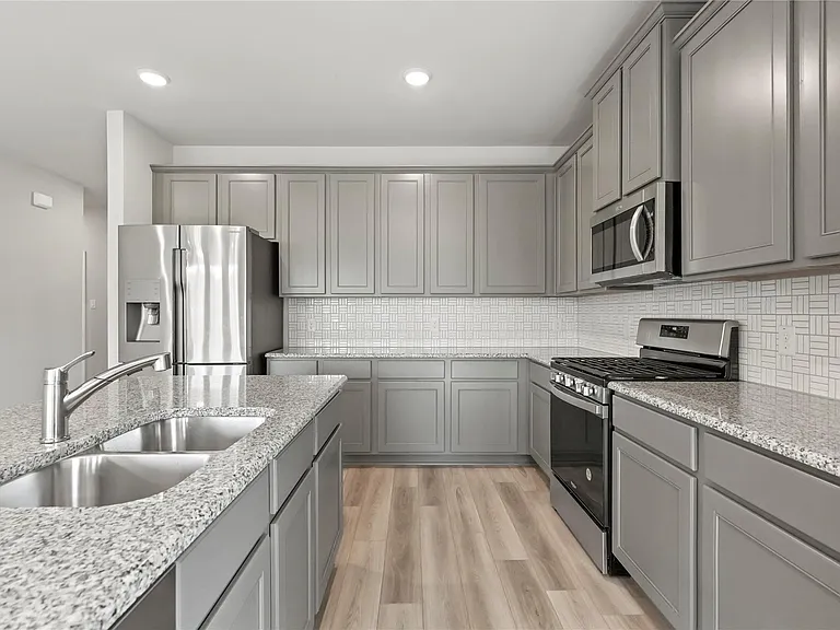 1515 Bridlepath Trl — Photo 21