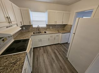 2121 NW 28th St, Oakland Park, FL 33311