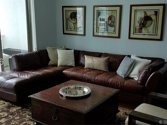 3rd image of 951 Brickell Ave APT 2402