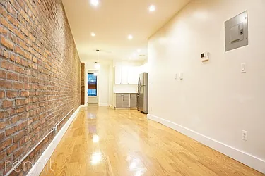 Rented by Rennit Inc.