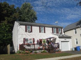 228 Gifford St, Springfield, MA 01118