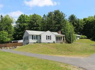 33 Buckbee Rd, Troy, NY 12180