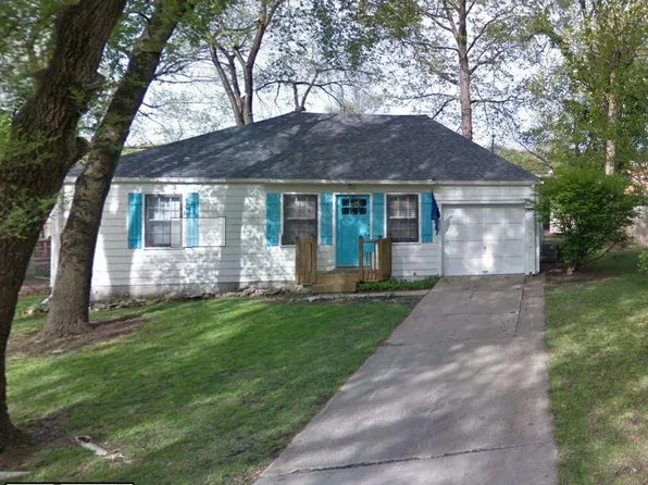 4912 Canterbury Rd, Mission, KS 66205