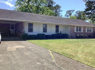 601 Elmore St, Camden, SC 29020