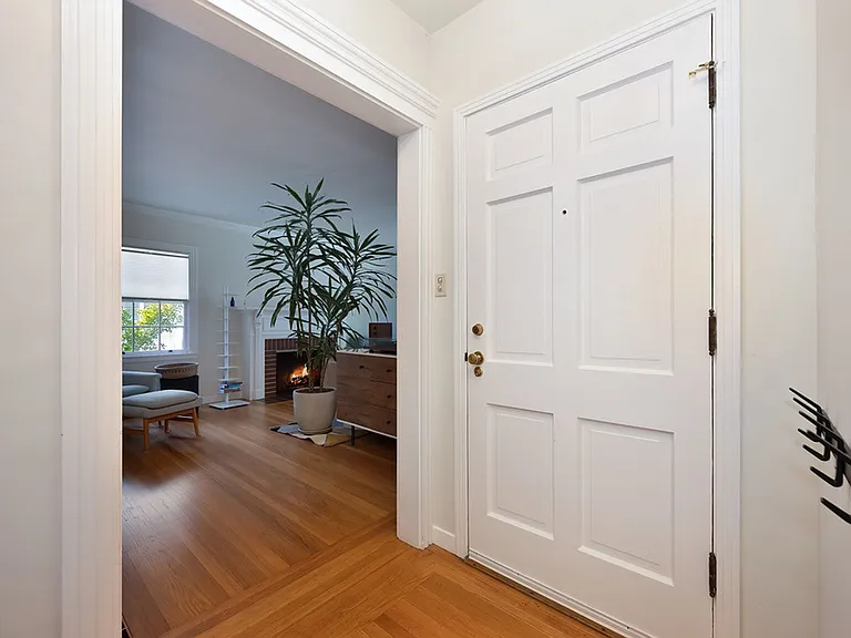 1250 Perkins Way — Photo 9