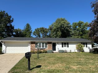 526 Loma Dr, Forsyth, IL 62535