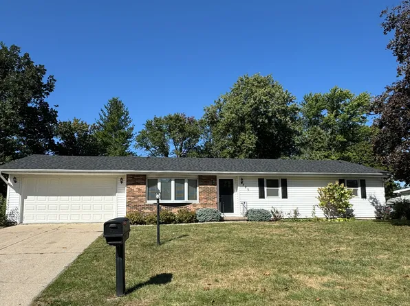 526 Loma Dr, Forsyth, IL 62535