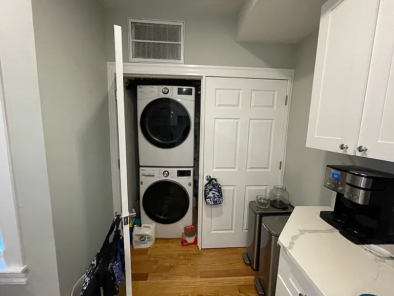 67 Pearl St #2 — Photo 7