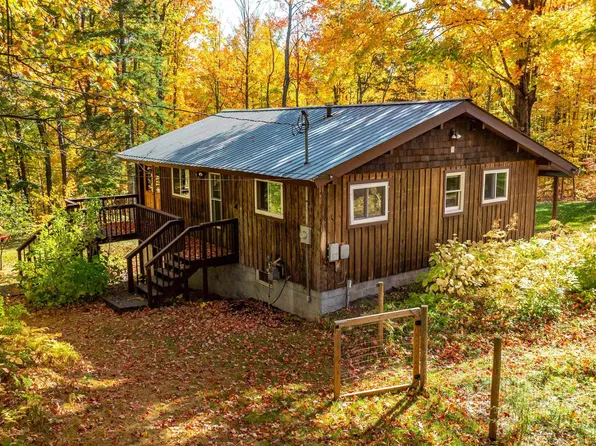 22253 Massie Rd, Chassell, MI 49916