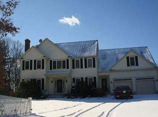 33 Prospect St, Upton, MA 01568