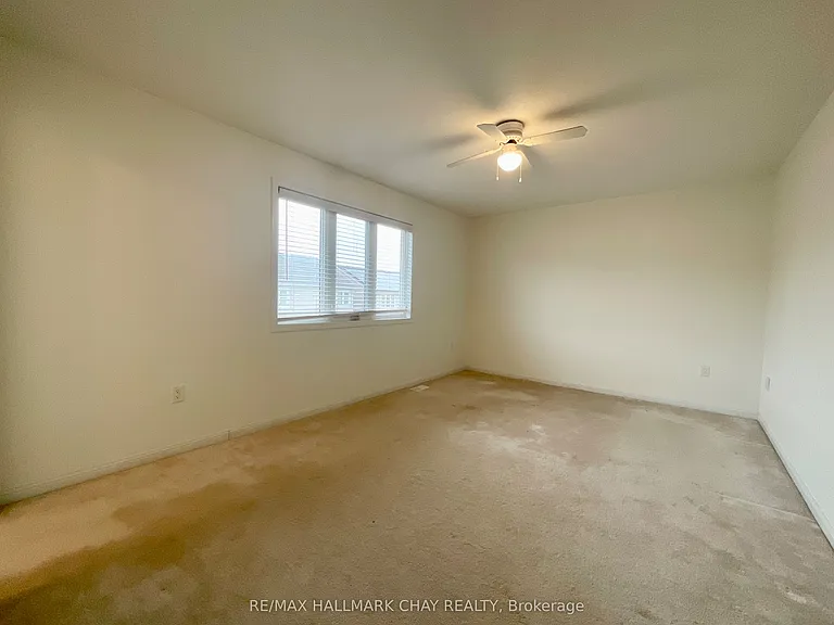 17 Ferris Ln — Photo 12