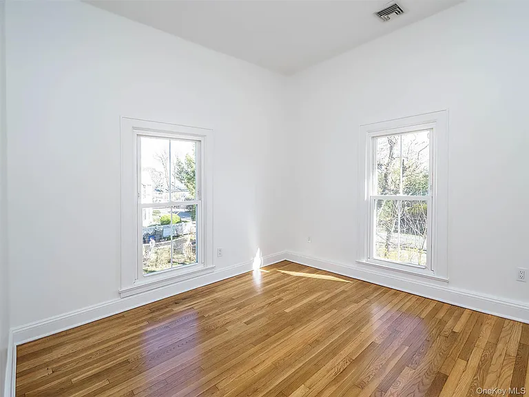 26 Summit Ave #2 — Photo 17