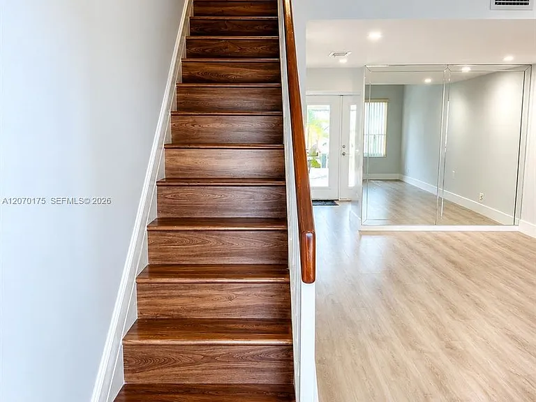 550 NW 82nd Ct #383 — Photo 6