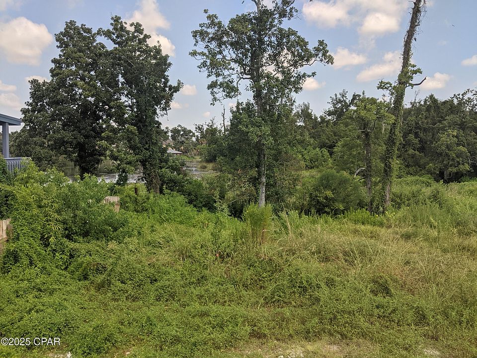 2nd image of 4923 S Lakewood Dr