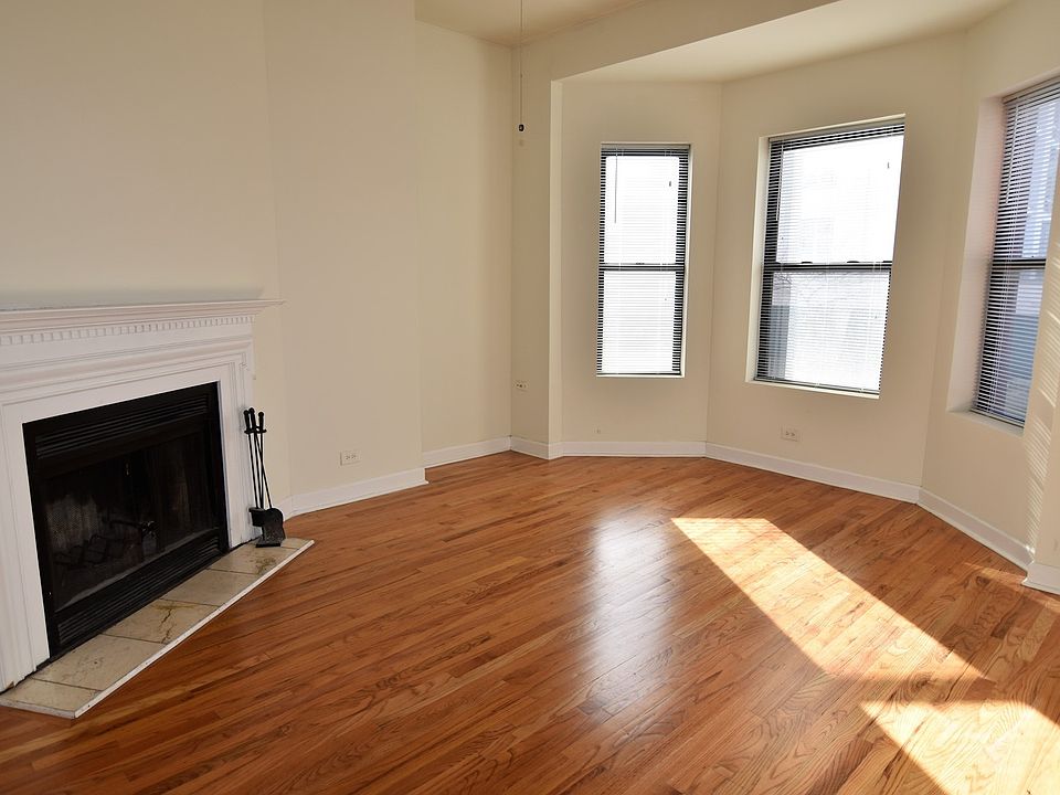 1st image of 3803-3809 N Broadway St #3807-2