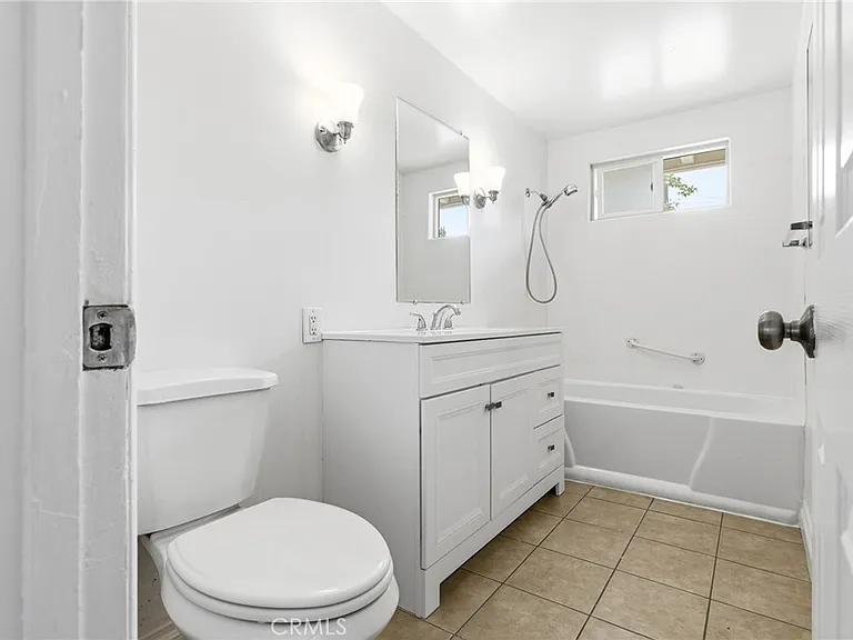 40861 Whittier Ave — Photo 22