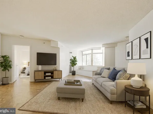 7111 Woodmont Ave APT 209, Bethesda, MD 20815