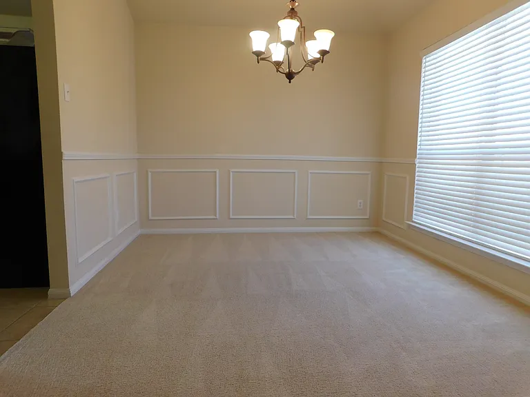 523 Cattail Cir — Photo 12