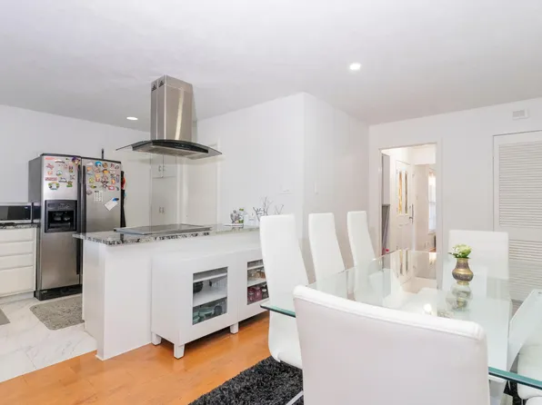 1620 W Northgate Dr, Irving, TX 75062