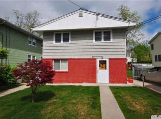 86 Firwood Rd, Port Washington, NY 11050