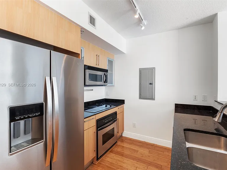 335 S Biscayne Blvd #908 — Photo 9