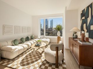 550 10th Ave #2204, New York, NY 10018