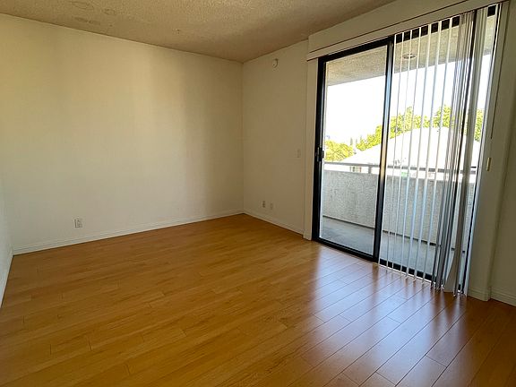 5th image of 1456 S Shenandoah St APT 202