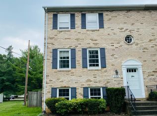 2321 McGregor Ct, Vienna, VA 22182