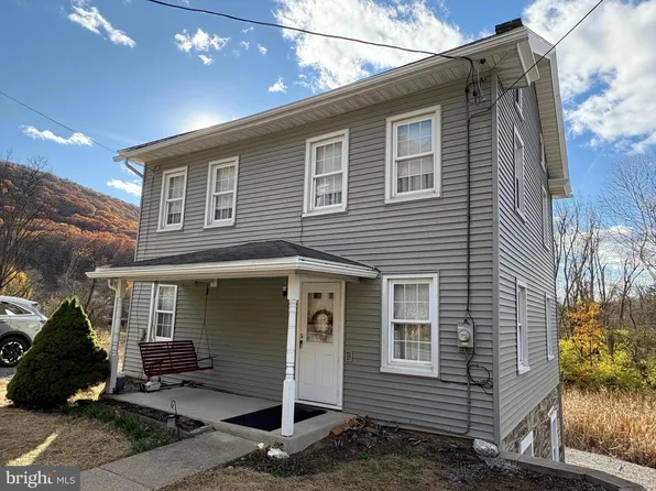221 S Main St, Reedsville, PA 17084