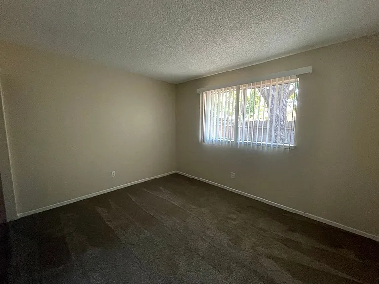 6900 Trovita Way — Photo 11