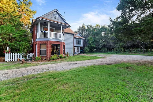 5978 County Road 471 Photo 1