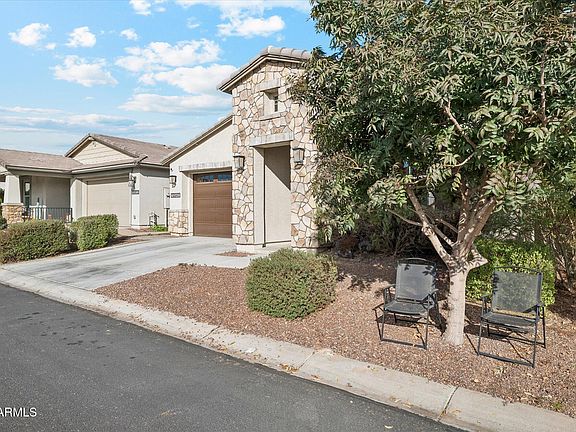 2nd image of 19946 W W Glenrosa Drive Drive