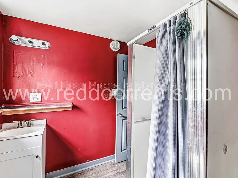 408 N Oakland Ave #B — Photo 14