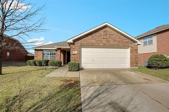 1st image of 2033 Kings Forest Dr